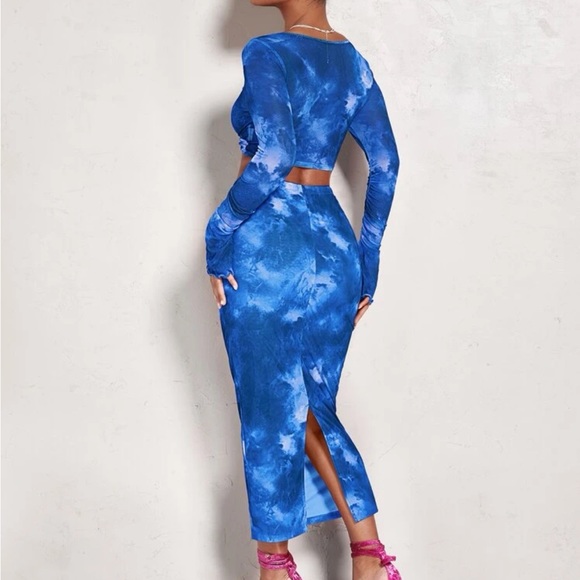 Blue tie dye twist front crop top and midi skirt set - Picture 4 of 6